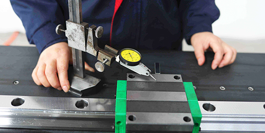 如何延長(zhǎng)直線(xiàn)導(dǎo)軌的使用壽命？